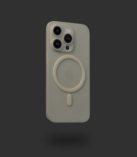 iPhone 14 Pro MagSafe Super-thin case