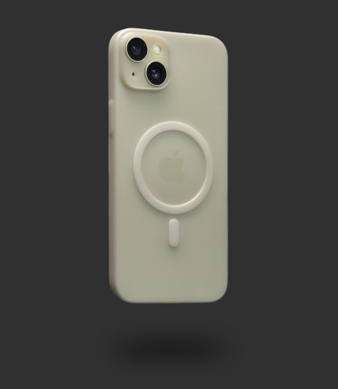 iPhone 15 Plus MagSafe Super-thin case